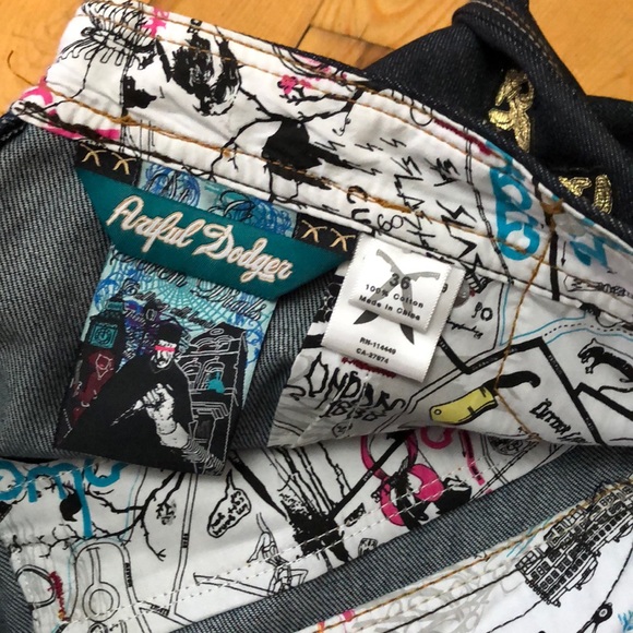 Clothes - Picture 7 of 7